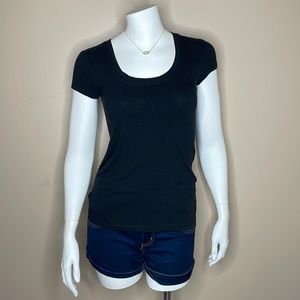 Zenana Outfitters Basic Black Tee